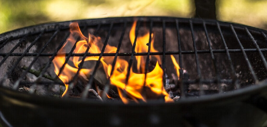 How to Clean a Griddle With a Grill Brick	
