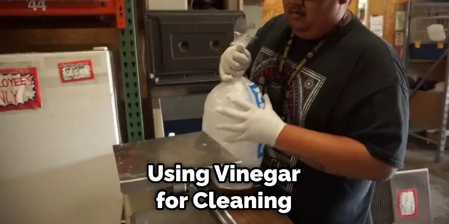 Using Vinegar for Cleaning