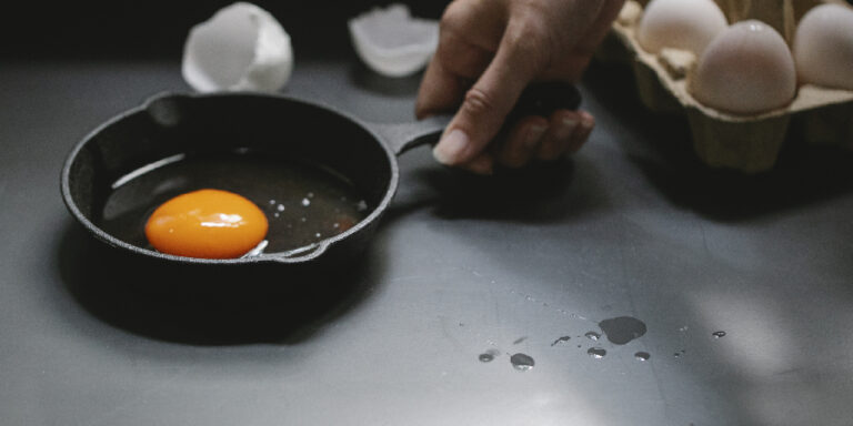 How To Prevent Egg From Sticking To Pan 10 Easy Steps 2025