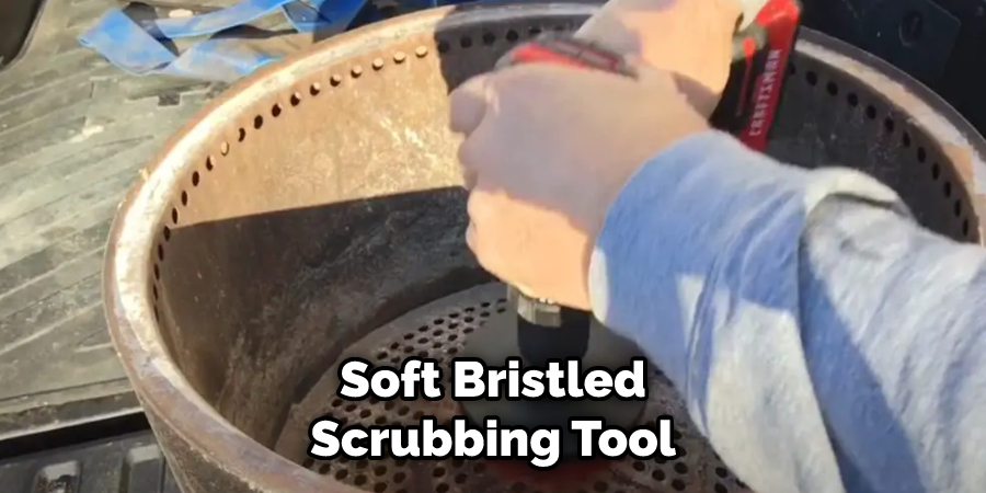 Soft Bristled Scrubbing Tool