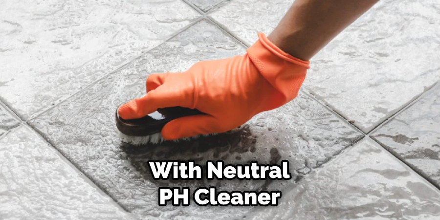 With Neutral PH Cleaner