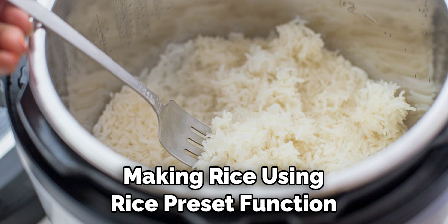 Making Rice Using Rice Preset Function