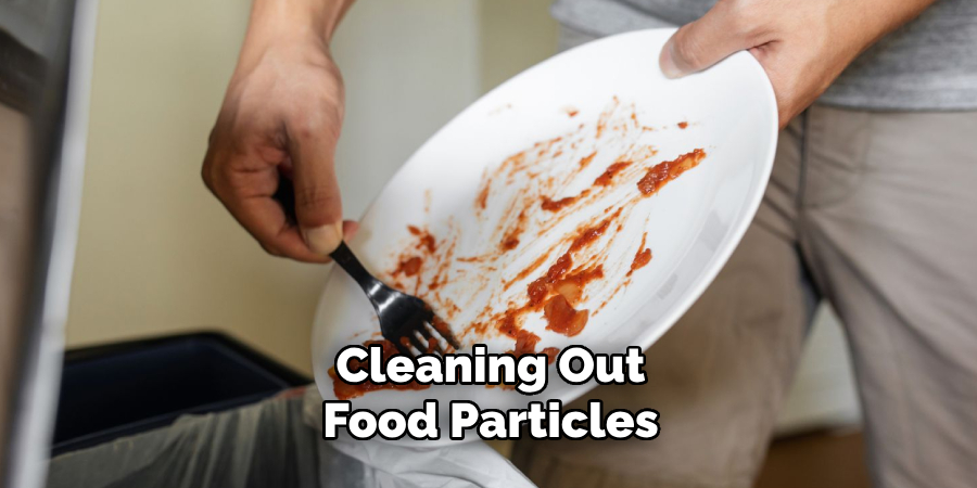 Cleaning Out Food Particles 