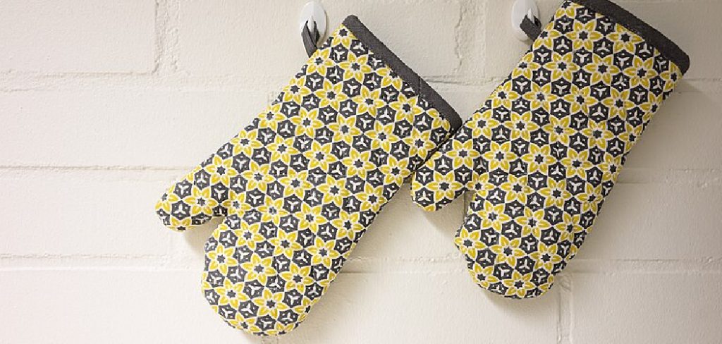 How Do You Dry the inside of Silicone Oven Mitts